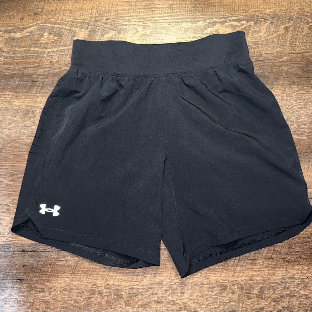 Under Armour Speedpocket Women's Black Shorts Size Medium